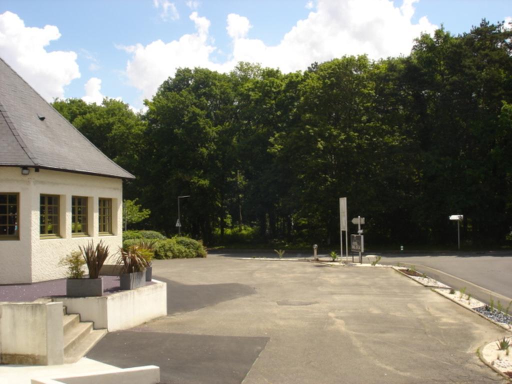 Hotel-Restaurant Du Lac Joué-lès-Tours Exterior foto